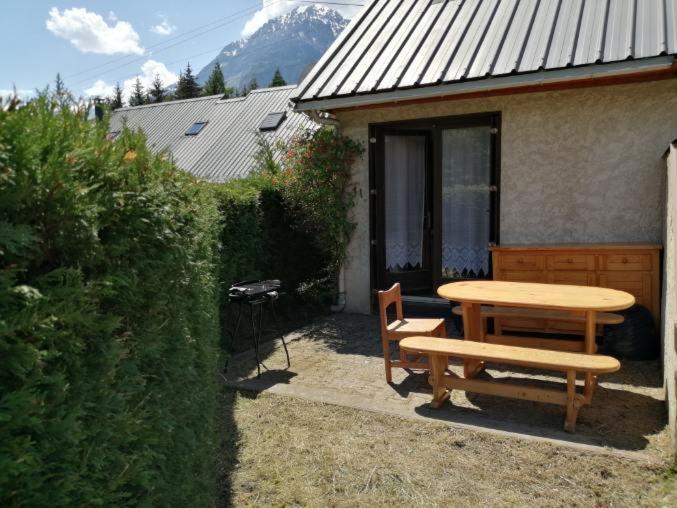 L'Eau Dolle, Maison 8 Personnes Avec Jardin Au Bord De La Riviere Et A Proximite De La Remontee Mecanique Villa Allemont Exterior foto